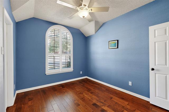 Building Photo - 9700 Wolf Creek Dr