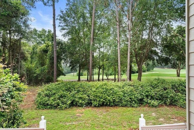 Building Photo - Avialable now!! 2 Bedroom, 2 Bath Cottage ...