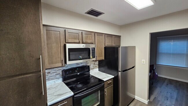 Kitchen - 1900 Locust St