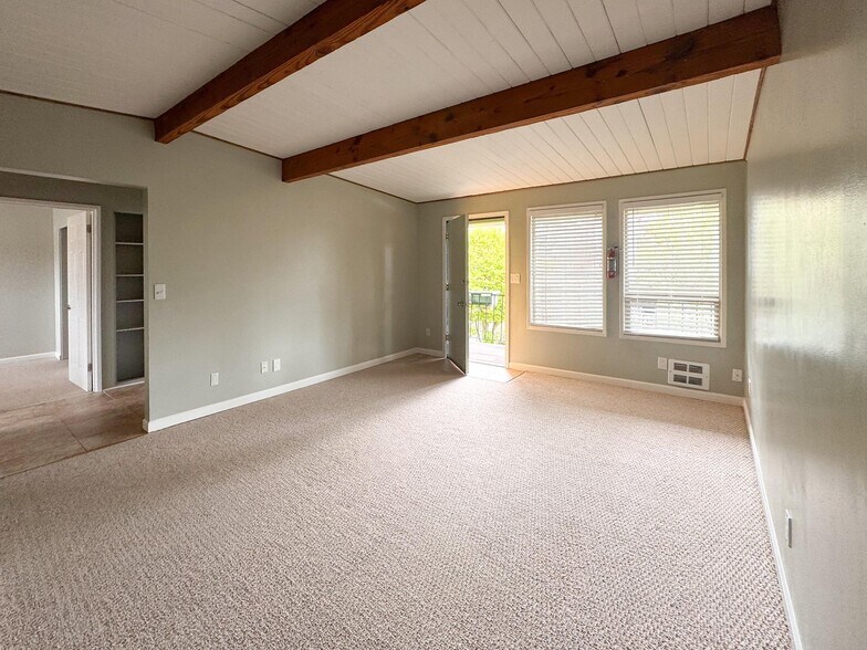 Building Photo - 21521 73rd Pl W