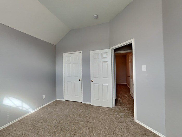Building Photo - 1105 Chute 1 Ct