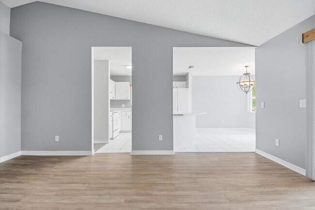 Building Photo - 3-Bedroom Coastal Home Minutes From the Beach