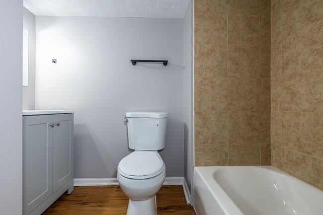 Building Photo - A Great 2BD/1.5BA Single Family Home That Has Been Recently Renovated