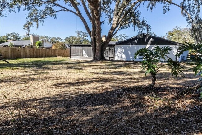 Building Photo - 9209 Kingsridge Dr