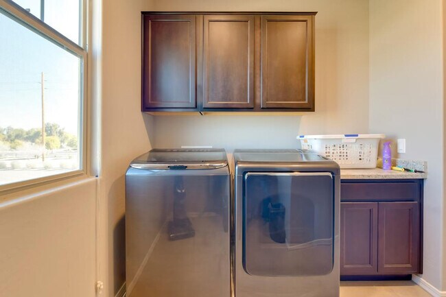 Building Photo - 3959 E Perkinsville St