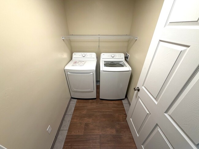 Building Photo - 1904 N Harris St