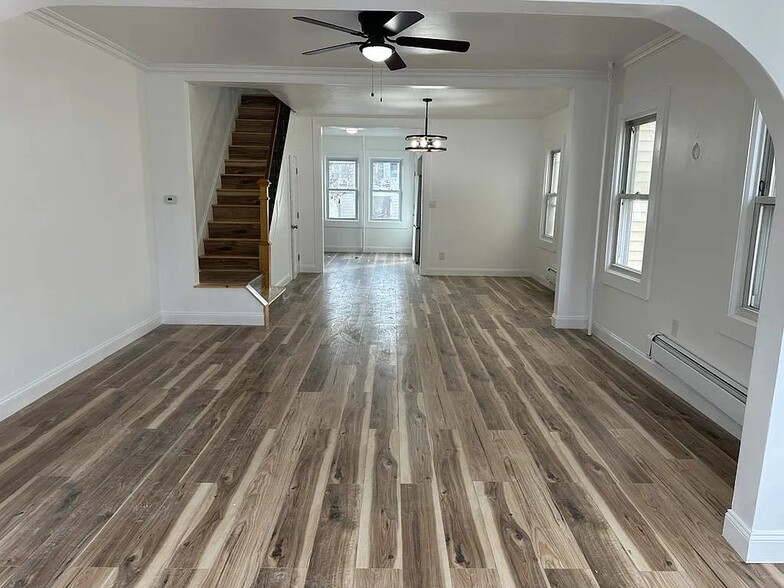 Primary Photo - 8412 130th St