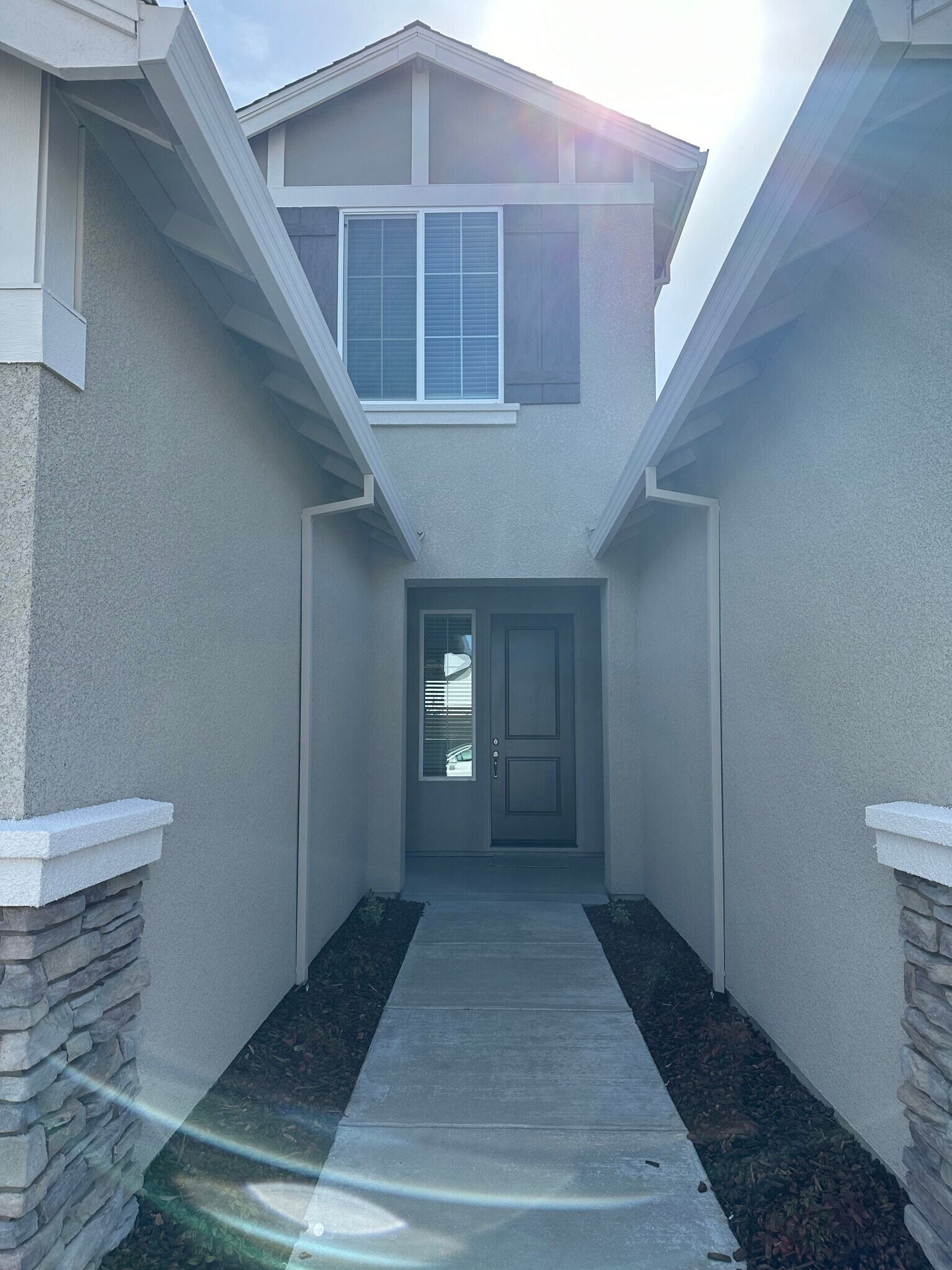 Building Photo - 3040 Vaughn Way