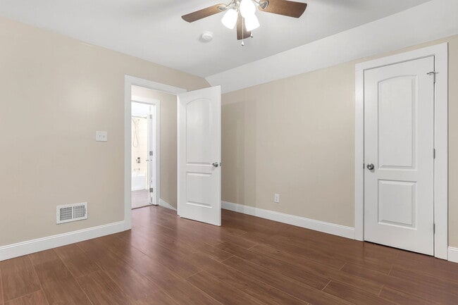 Building Photo - 2107 Cleveland Ave