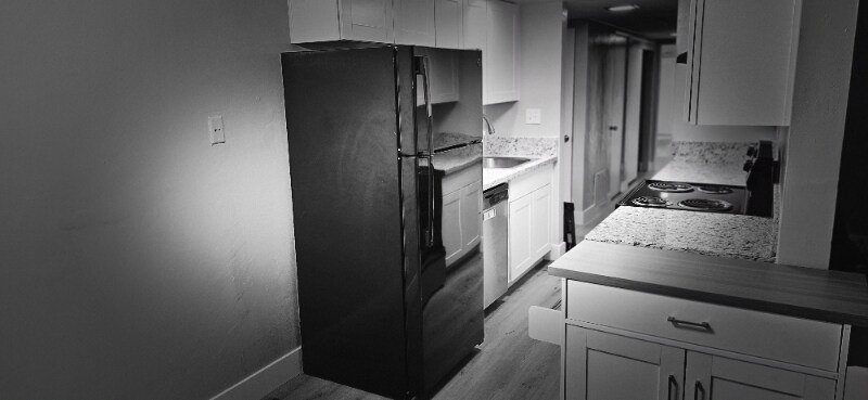 Building Photo - 2200 Royale Rd