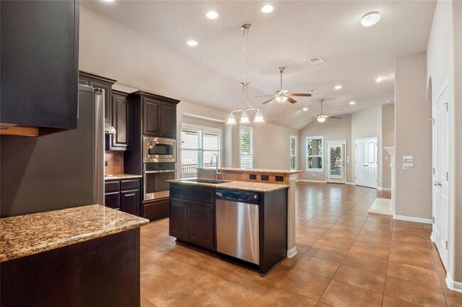 Building Photo - 12208 Fairway Cove