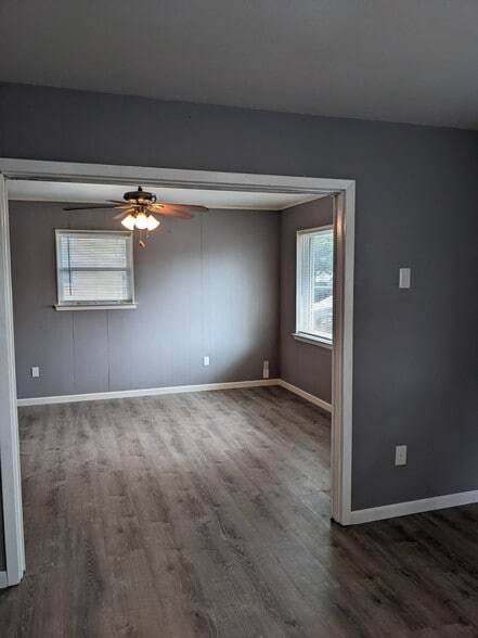 Building Photo - 4513 Temple St