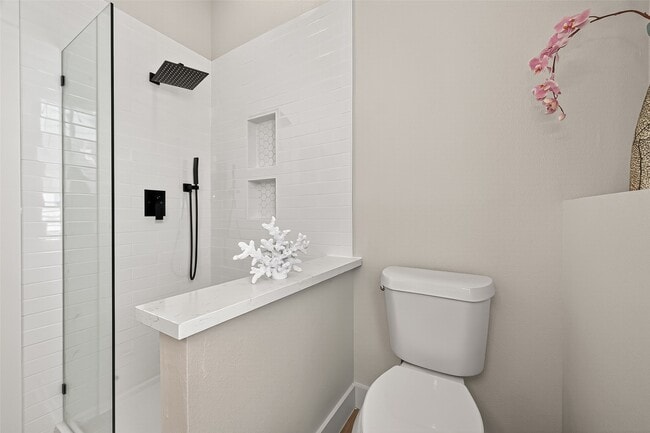 Building Photo - 1814 33rd St