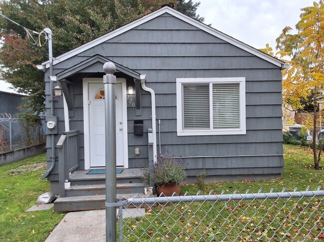 Primary Photo - 720 S Southern St