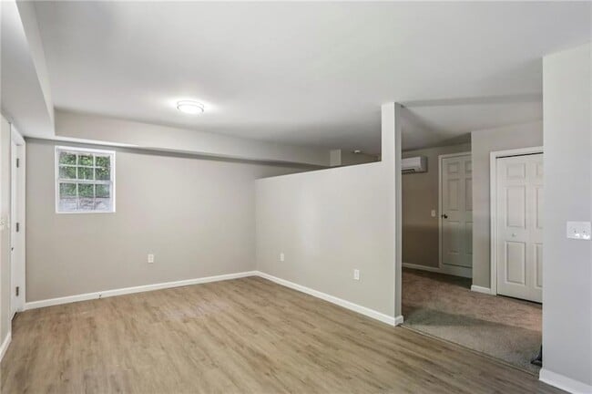 Building Photo - 22 Peachtree Hills Ave NE