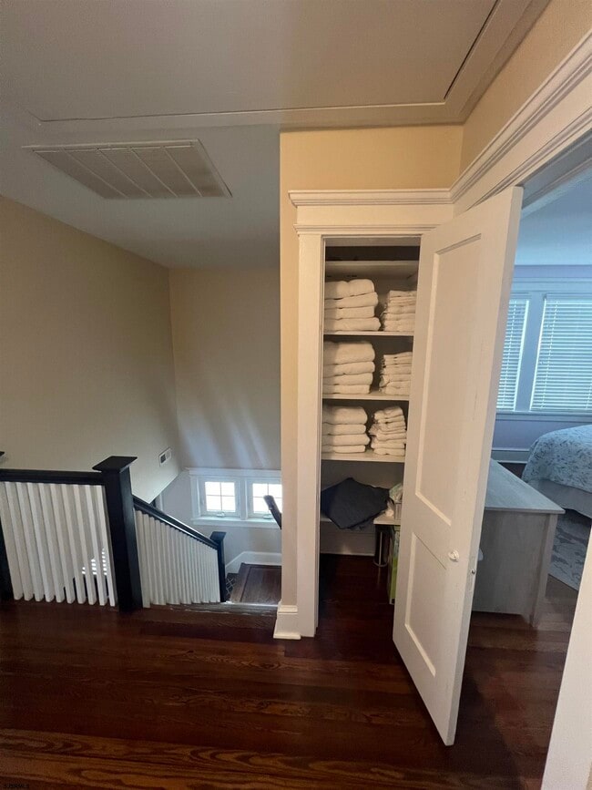 Building Photo - 29 N Hanover Ave