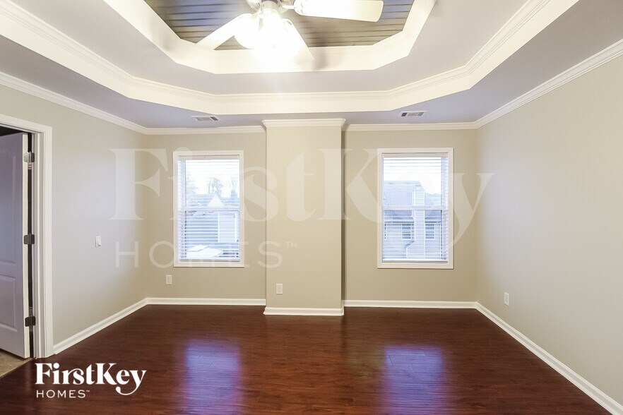 Building Photo - 2071 Lily Valley Dr