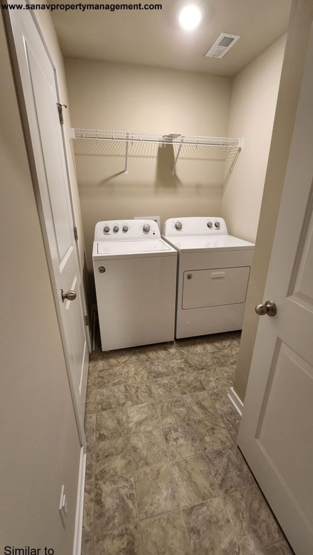 Building Photo - "Modern Luxury: Spacious 4-Bedroom Home with Open-Concept Design"