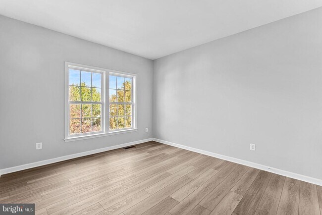 Building Photo - 41848 Inspiration Terrace