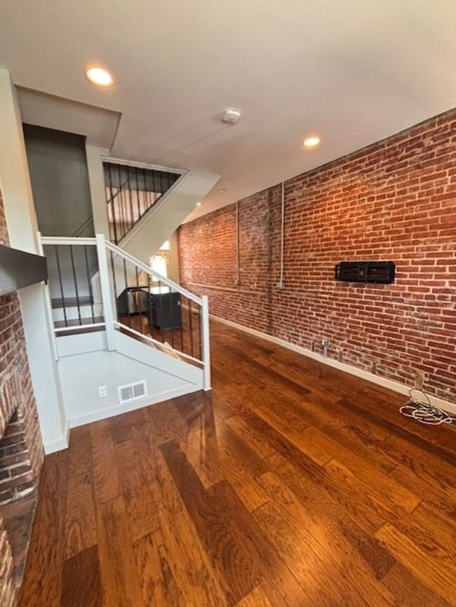 Building Photo - Beautiful Home for Rent
