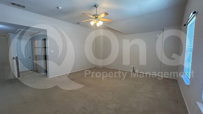 Building Photo - 9537 Navarro St