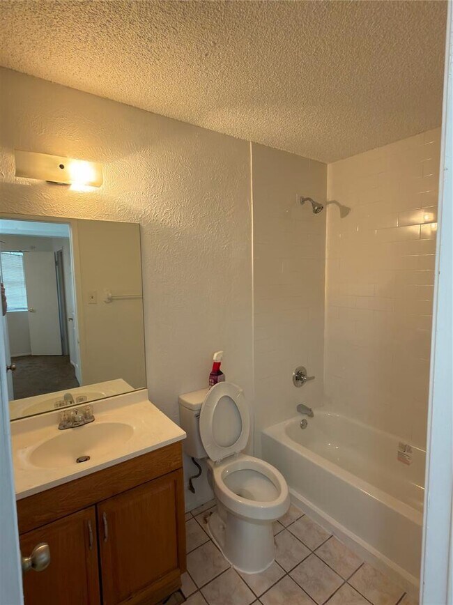 Building Photo - 5601 Porsche Ln