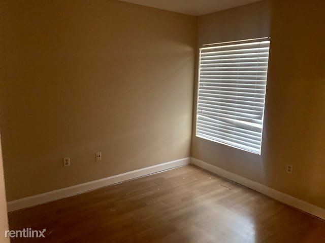 Building Photo - 2 br, 2 bath  - Sailboat Pointe 2662 1902