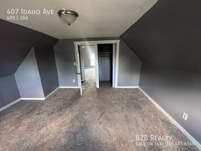Building Photo - 407 Idaho Ave
