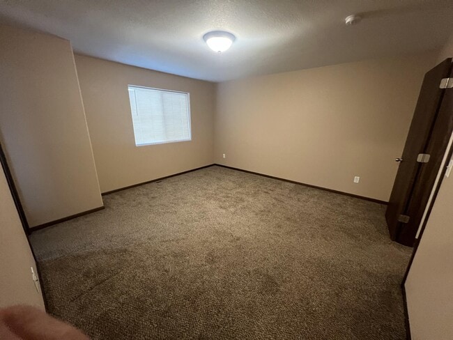 Building Photo - 3314 8th St W