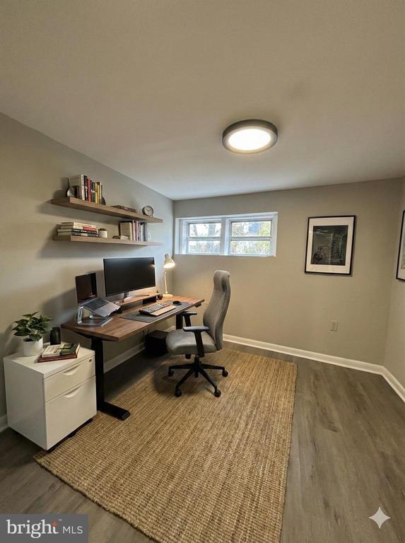 Building Photo - 624 Poplar St