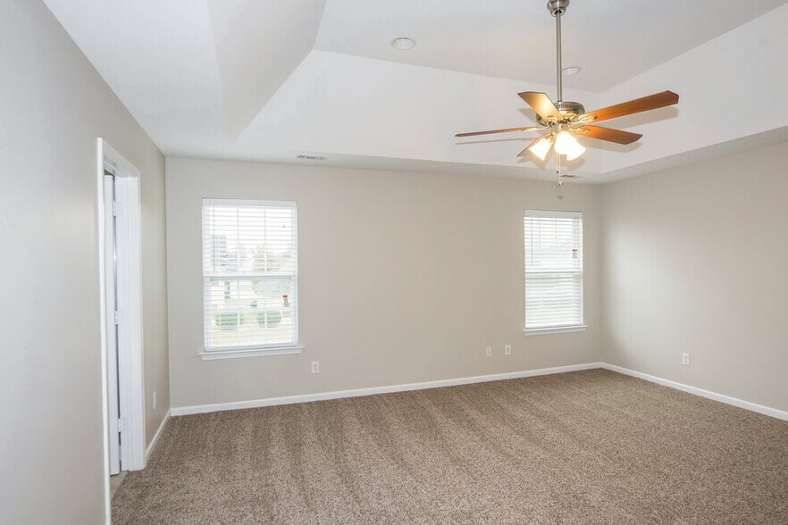 Building Photo - 13304 Eastfield Village Ln