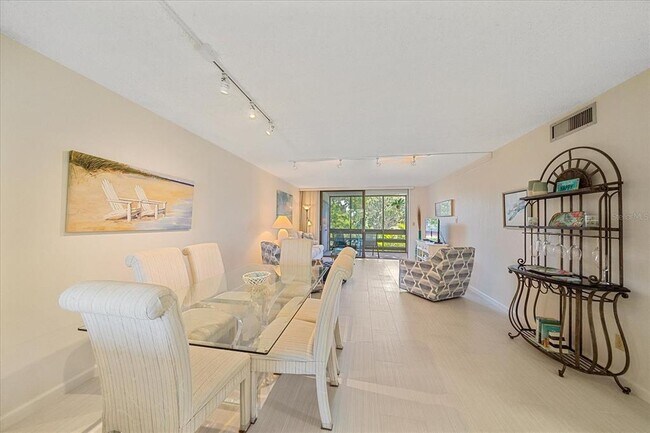 Building Photo - 618 Bayport Wy