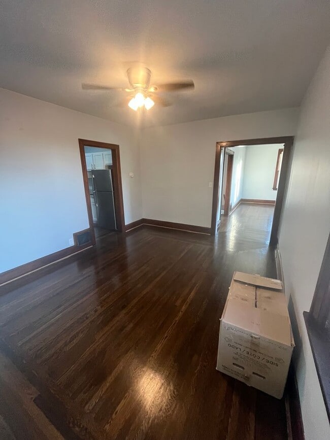 Building Photo - Beautiful Character in this Two Bedroom!