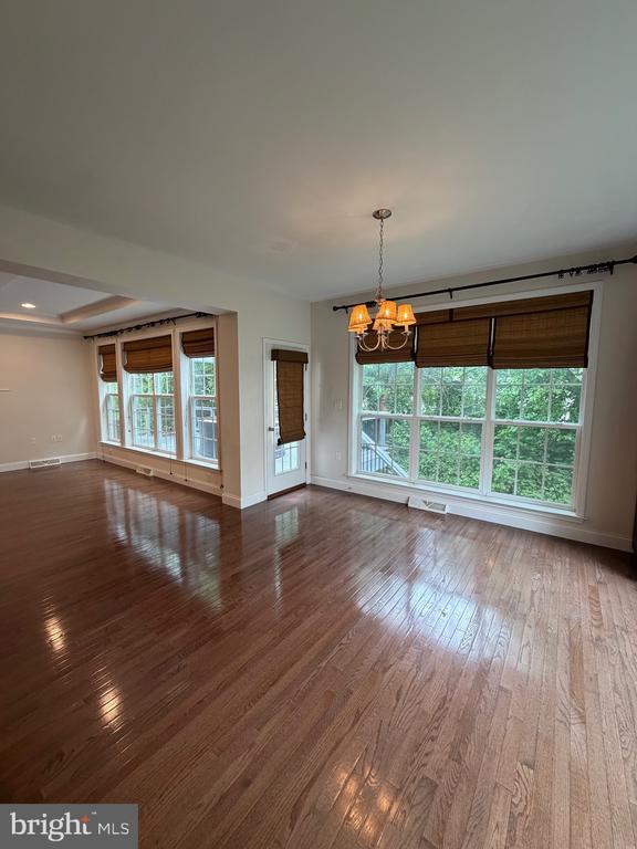 Building Photo - 997 Powder Horn Dr