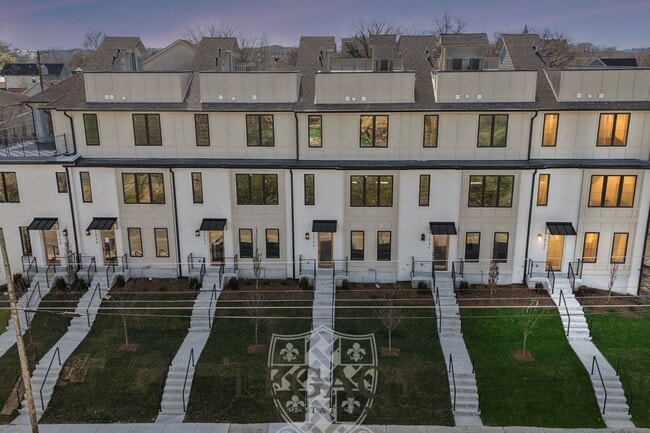 Building Photo - 1200 Phillips St