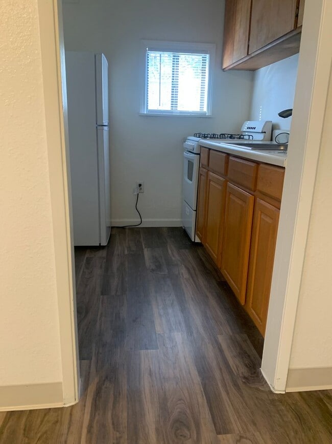 Building Photo - 1104 Elmer St