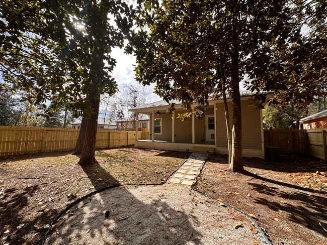 Building Photo - 1050 N County Hwy 393