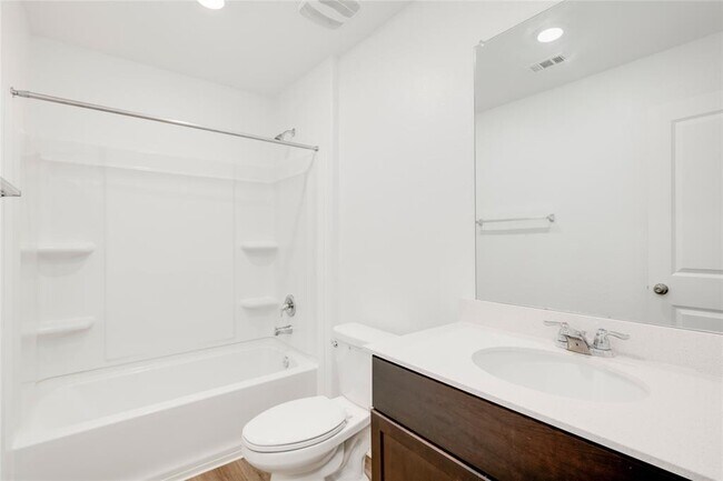 Building Photo - 13520 Knights Br Dr