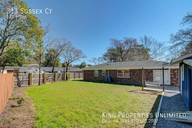 Building Photo - 313 Sussex Ct