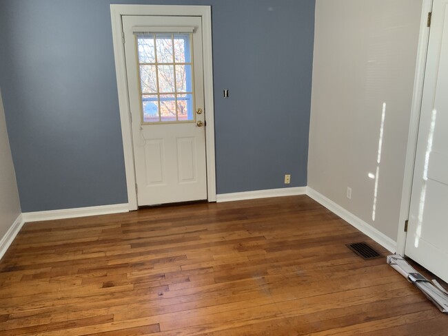 Dining room - 64 Bellemonte Ave