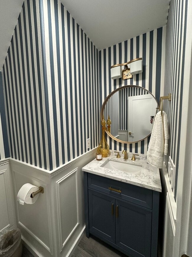 Building Photo - 73 Honuea Pl