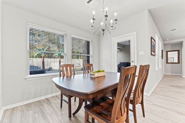 Building Photo - 3815 Wright's Landing Dr