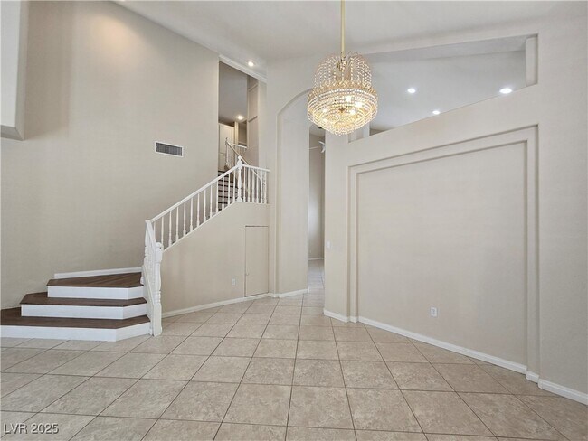 Building Photo - 200 Tayman Park Ave
