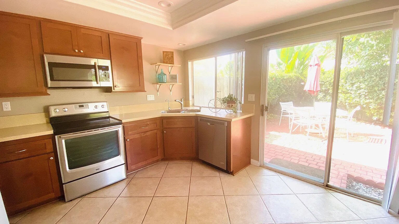 Building Photo - 12560 Rideabout Ct
