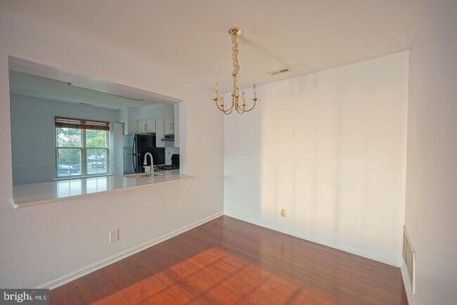 Building Photo - 3102B Limestone Way