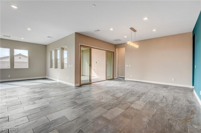 Building Photo - 11837 Grassy Pln Ave