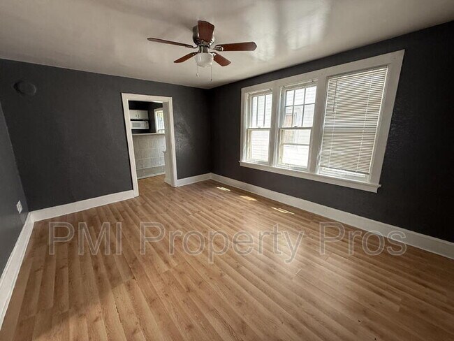 Building Photo - 2630 N 24th St