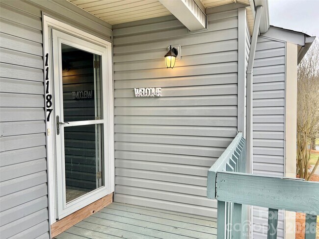 Building Photo - 11187 Harrowfield Rd