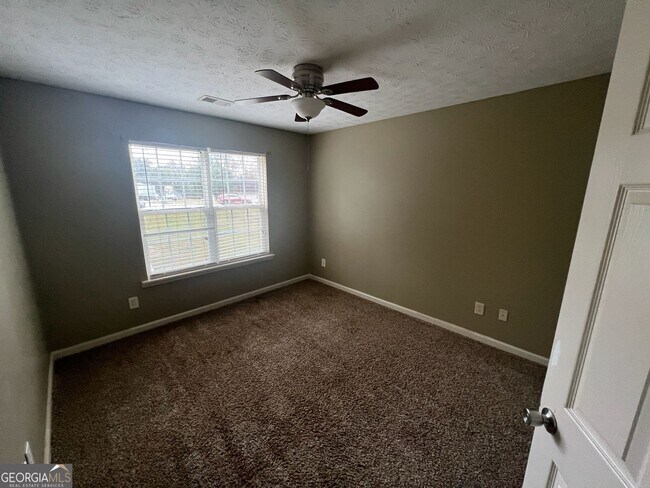 Building Photo - 4384 Lockness Ln