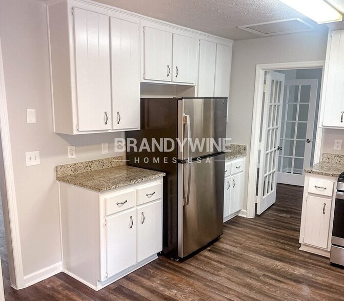 Building Photo - 4527 Hickory Grove Dr NW